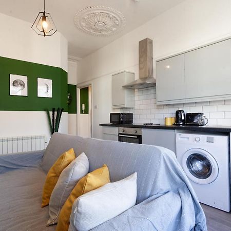 Hove Seaside Getaway Apartments Brighton Exterior foto