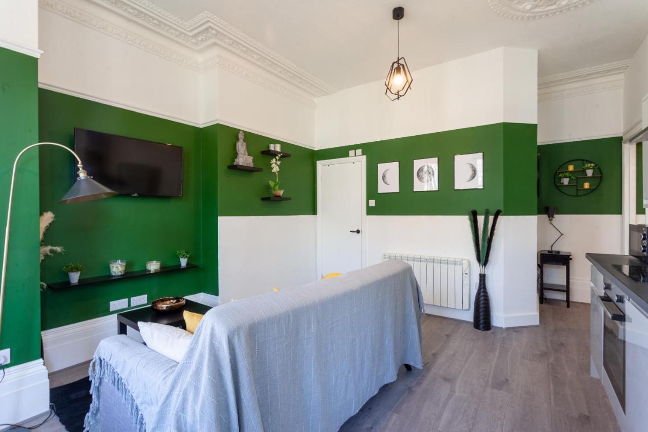Hove Seaside Getaway Apartments Brighton Exterior foto